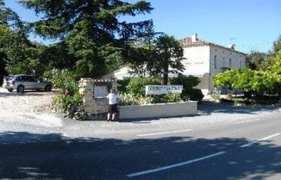 фото отеля Auberge Les Glycines Hotel Cancon