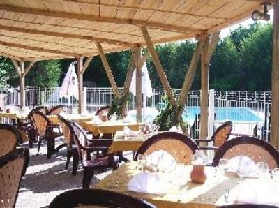 фото отеля Auberge Les Glycines Hotel Cancon