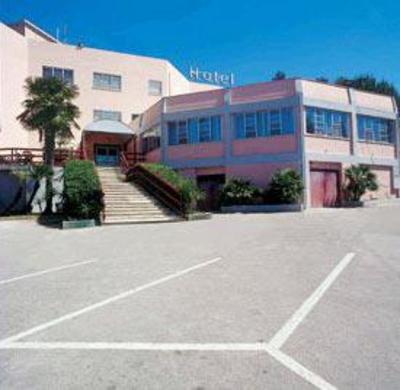 фото отеля Sher-Dan Hotel