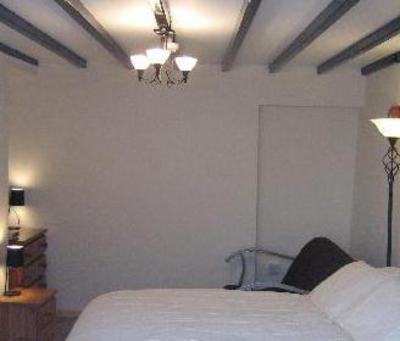 фото отеля Woodside Apartments Yr Ysgubor and Y Groes Swansea