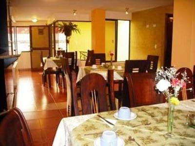 фото отеля Hostal Canela y Miel