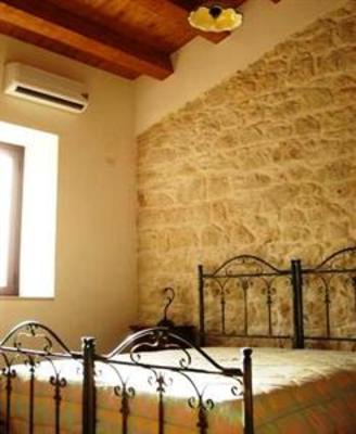 фото отеля La Luna nel Pozzo B&B Ragusa