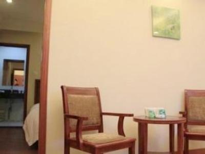 фото отеля GreenTree Inn Wuxi Lingshan Area