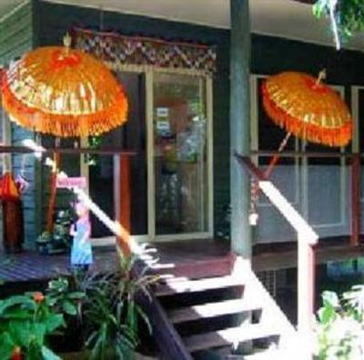 фото отеля Cassawong Cottages Mission Beach