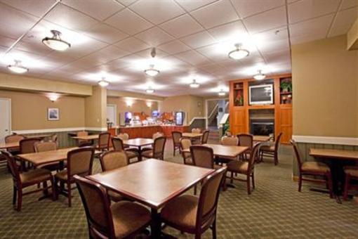 фото отеля Holiday Inn Express Hotel & Suites Everett