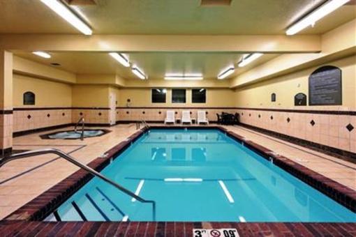 фото отеля Holiday Inn Express Hotel & Suites Everett