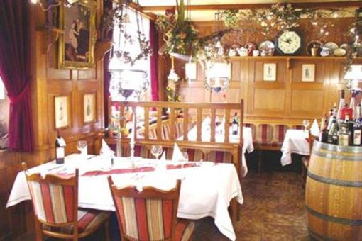 фото отеля Hotel Restaurant Zum Lamm Gundelsheim