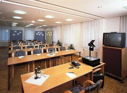 фото отеля Hotel Restaurant Zum Lamm Gundelsheim