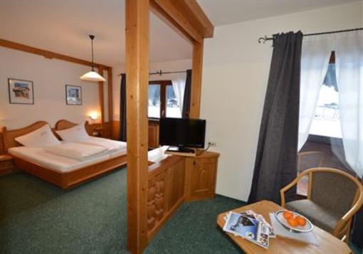 фото отеля Hotel Landhaus Laerchenhof