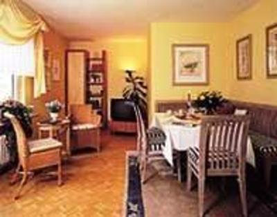 фото отеля Hotel Helvetia Garni