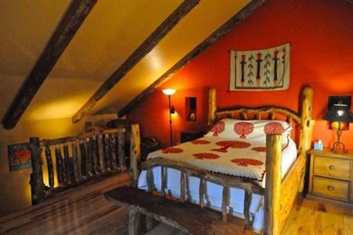 фото отеля Canyon Of The Ancients Guest Ranch