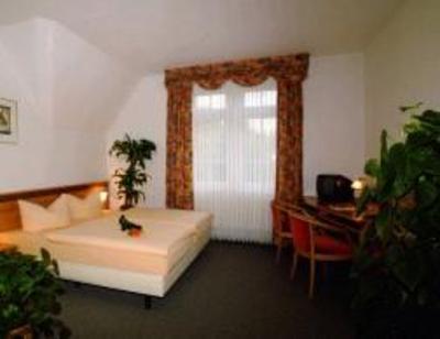 фото отеля Parkgaststaette Lengenfeld Restaurant & Hotelpension