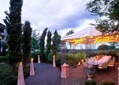 фото отеля Dorint Golf & Spa Windhagen/Siebengebirge