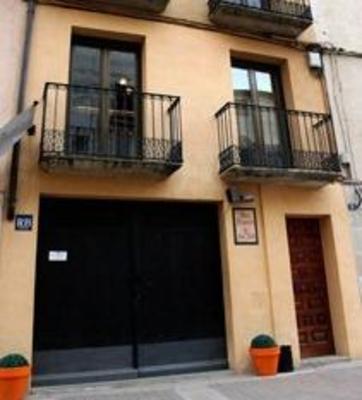 фото отеля Apartaments La Font Vella de Falset