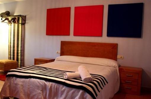 фото отеля Apartaments La Font Vella de Falset