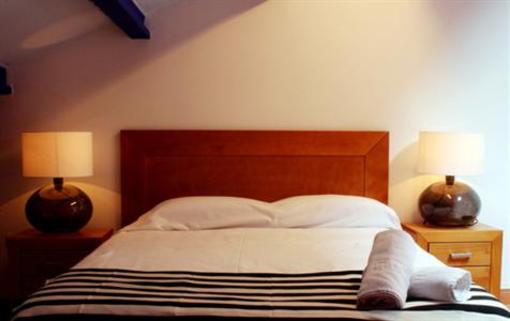 фото отеля Apartaments La Font Vella de Falset