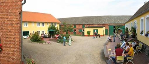 фото отеля Hotel Reiterhof Berlinchen Wittstock