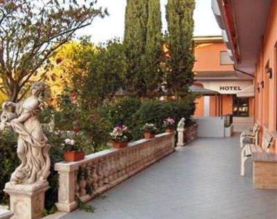 фото отеля Hotel Carlo