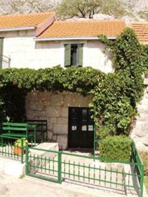 фото отеля Seljacka Kuca Apartment Omis