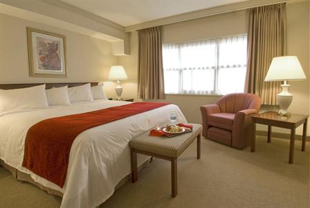 фото отеля BEST WESTERN PLUS Brant Park Inn and Conference Centre