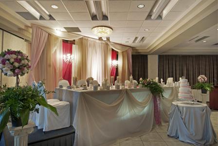 фото отеля BEST WESTERN PLUS Brant Park Inn and Conference Centre