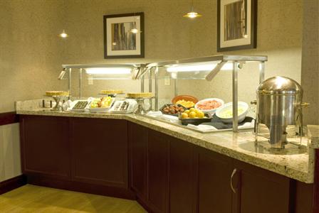фото отеля BEST WESTERN PLUS Brant Park Inn and Conference Centre