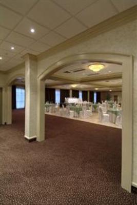 фото отеля BEST WESTERN PLUS Brant Park Inn and Conference Centre