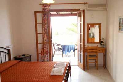 фото отеля Ionios Avra