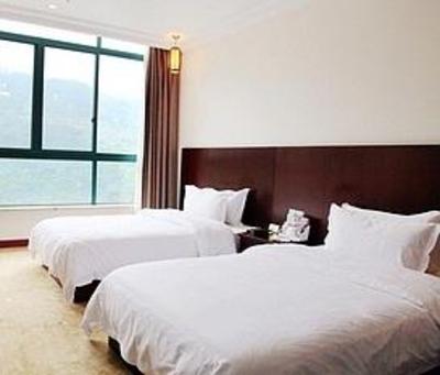 фото отеля Wenzhou Taishun Jade Dragon Mountain Radon Spring Resort Yayang Town