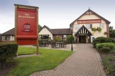 фото отеля Premier Inn Crewe Central