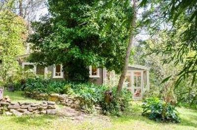 фото отеля Ashwood Cottages