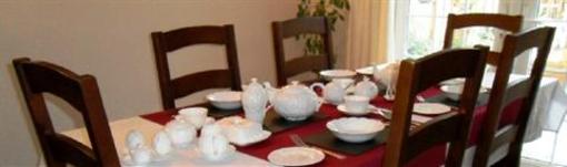 фото отеля Sollom Voe Bed & Breakfast Chalford Stroud (England)