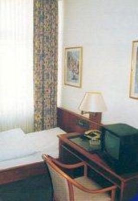 фото отеля Hotel Willkens Bonn