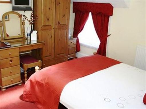 фото отеля Robyn's Guest House