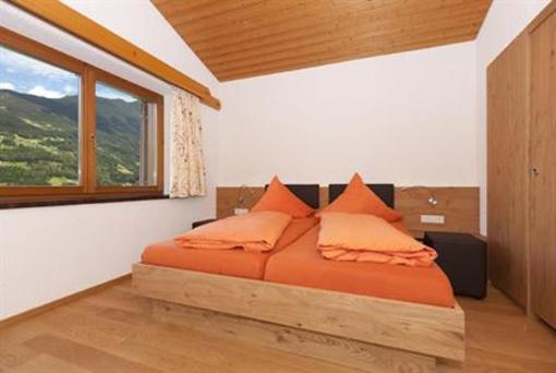 фото отеля Landhaus Schneider Tschagguns