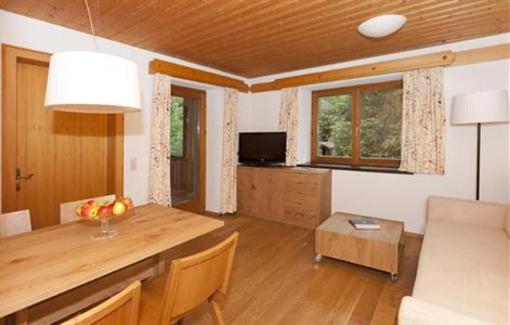 фото отеля Landhaus Schneider Tschagguns