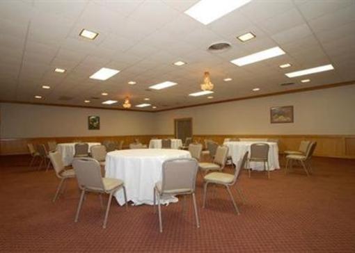 фото отеля Econo Lodge Airport Tulsa