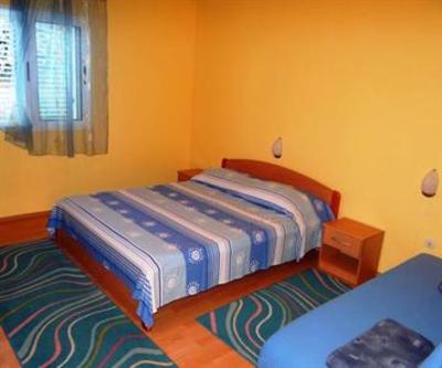 фото отеля Apartmani Petric