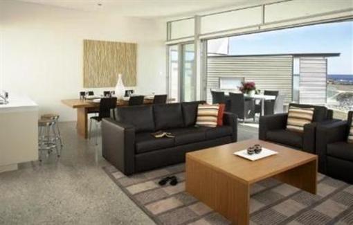 фото отеля Smiths Beach Resort