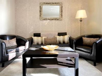 фото отеля Trinity Mansion Apartments