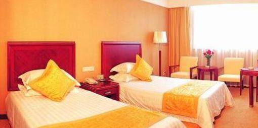 фото отеля New World Hotel