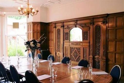 фото отеля Edgbaston Palace Hotel