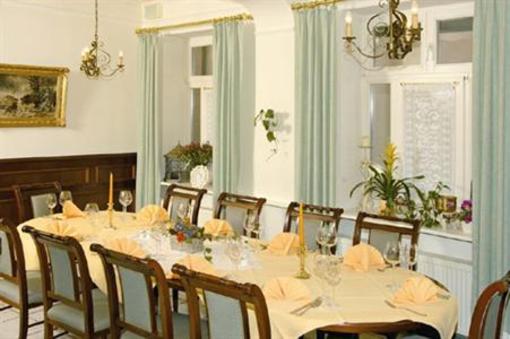 фото отеля Hotel Restaurant Zur Post Wernigerode