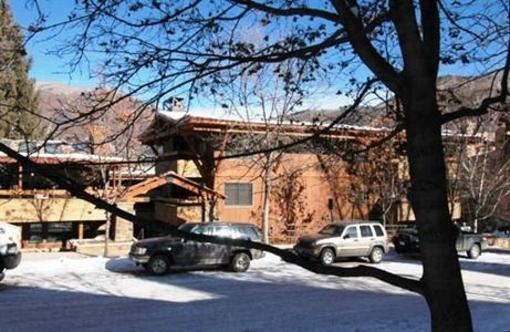 фото отеля Fifth Avenue Condominiums Aspen