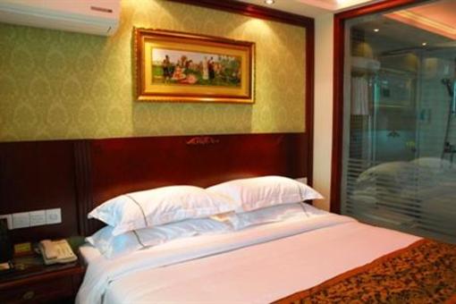 фото отеля Vienna Hotel Shenzhen Songgang Liye Road