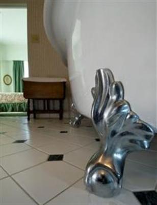 фото отеля LaSalle Hotel