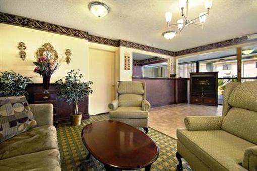 фото отеля Days Inn Saraland