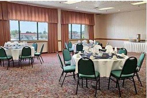 фото отеля Plaza Hotel Fort Collins
