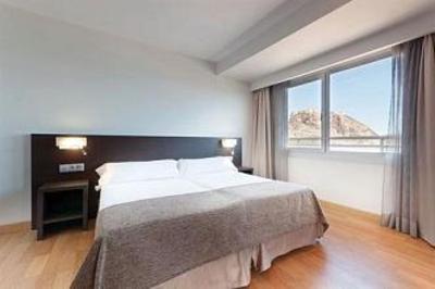 фото отеля Tryp Gran Sol