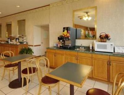 фото отеля Travelodge Richmond